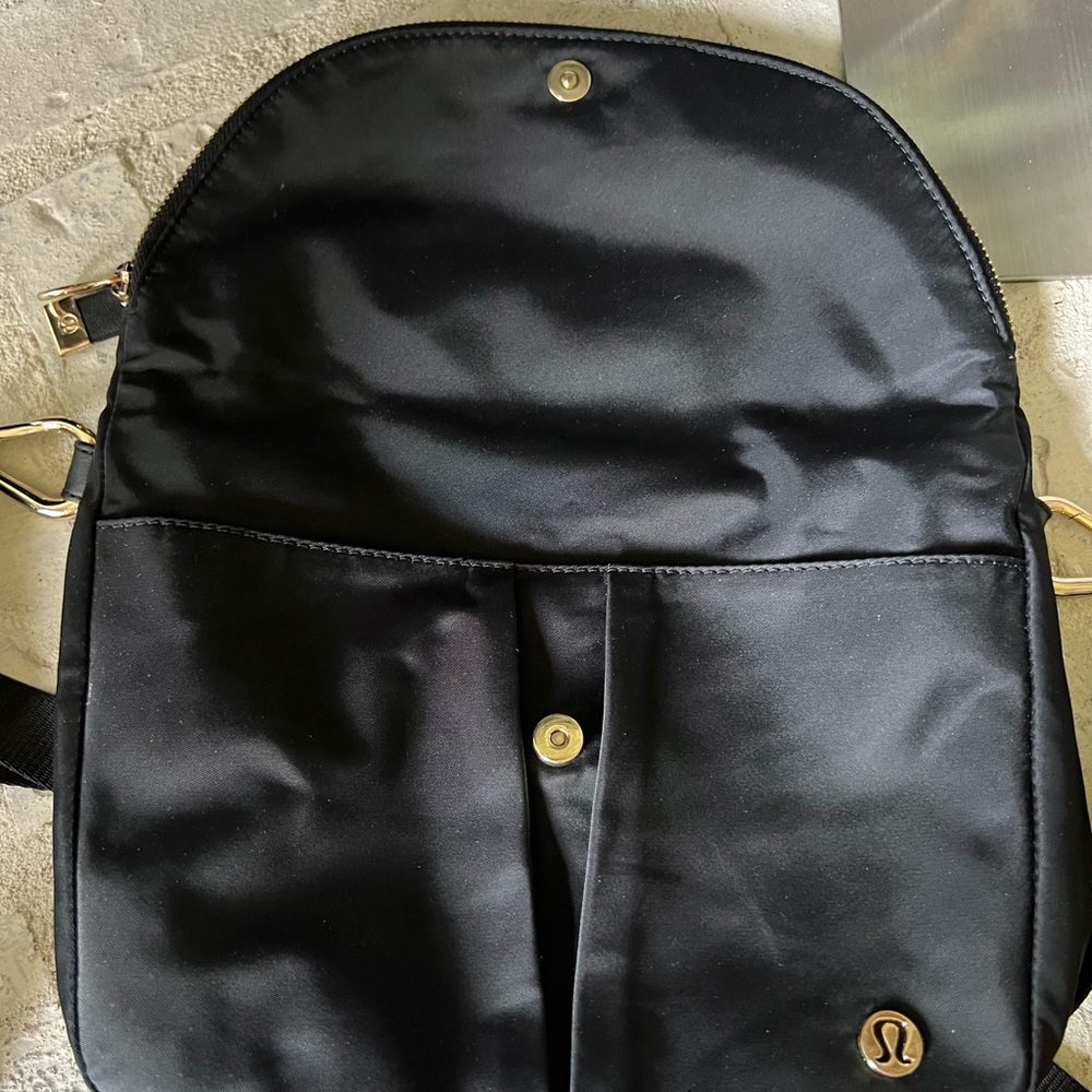 Lululemon All Night Festival Bag Micro 1.5L - Picture 9 of 14